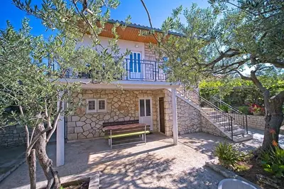 Zgrada u kojoj se nalazi apartman