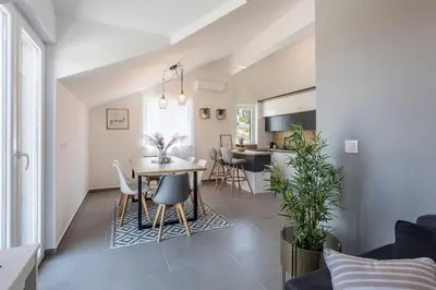 Tlocrt objekta Exclusive Villa Del Mar in Milna with a pool