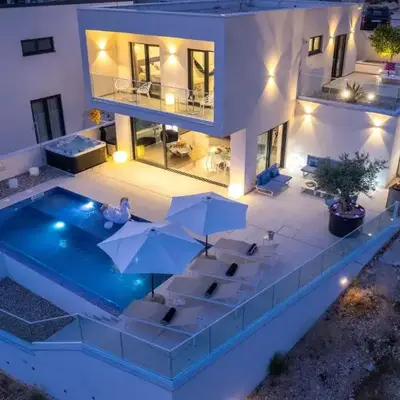 Luxury Boutique Villa Fay