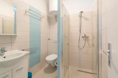 Kupaonica u objektu Apartmani Nona 2