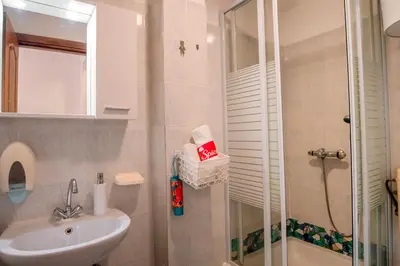 Kupaonica u objektu Apartments Lokva Beach