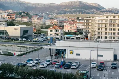 Pogled na planine ili pogled na planine iz apartmana