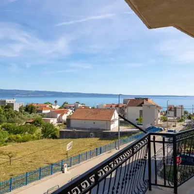 Coastal Comfort Apartment