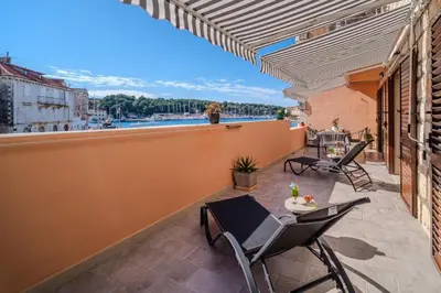 Balkon ili terasa u objektu House Benbello