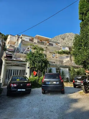 Pogled na planine ili pogled na planine iz apartmana