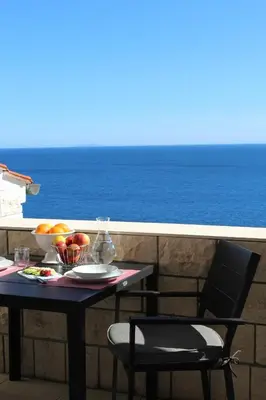 Pogled na more ili pogled na more iz apartmana
