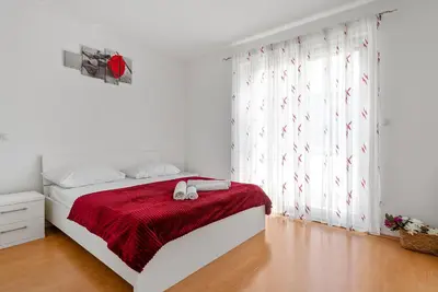 Krevet ili kreveti u jedinici u objektu 3 bedroom apartment with private pool