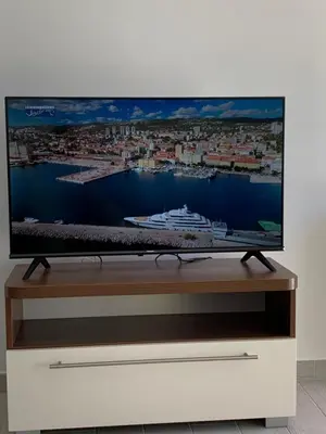 TV i/ili zabavni centar u objektu Apartman Royal Lara