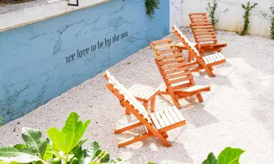 Bazen u objektu holiday by the sea ili u blizini