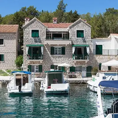 Villa Columba - 4 Star Deluxe Apartments
