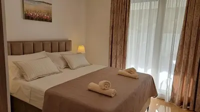 Krevet ili kreveti u jedinici u objektu Split Terrace & Free Parking Apartment