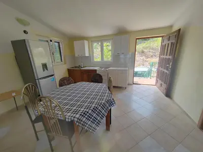 Kuhinja ili čajna kuhinja u objektu Apartment Šutalo