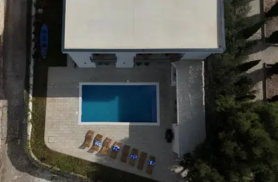 Bazen u objektu White Villa, Brac ili u blizini
