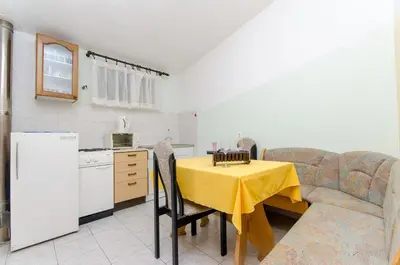 Kuhinja ili čajna kuhinja u objektu Apartments Martino