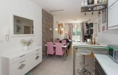 Kuhinja ili čajna kuhinja u objektu Yin&Yang apartment