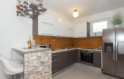 Kuhinja ili čajna kuhinja u objektu Yin&Yang apartment