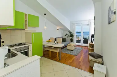 Kuhinja ili čajna kuhinja u objektu Luce Mediterranean Apartment's
