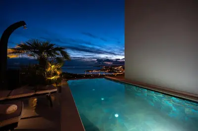 Bazen u objektu Astonishing villa Blue Horizon w heated pool ili u blizini