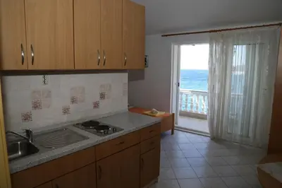 Kuhinja ili čajna kuhinja u objektu Apartments by the sea Milna, Hvar - 22619