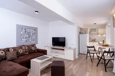 Kuhinja ili čajna kuhinja u objektu Big sunny terrace apartment Hvar