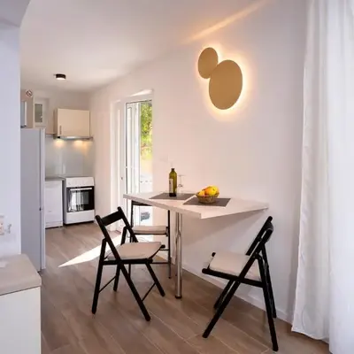 Big sunny terrace apartment Hvar