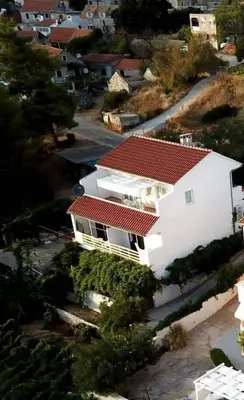 Zgrada u kojoj se nalazi apartman
