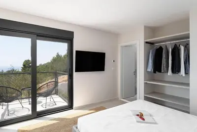 TV i/ili zabavni centar u objektu Luxury Villa Ovation heated pool sea view