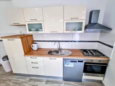 Kuhinja ili čajna kuhinja u objektu Apartments by the sea Stobrec, Split - 22838