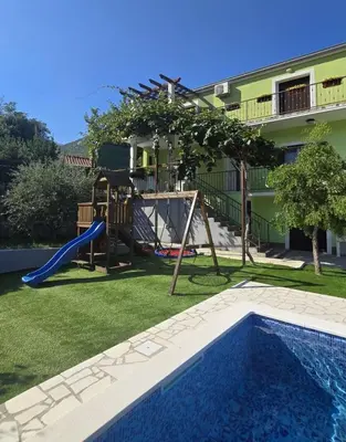 Bazen u objektu Apartment Bruno ili u blizini