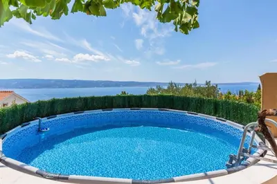 Bazen u objektu Holiday Home Omindula ili u blizini