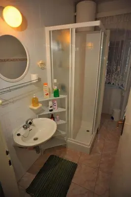 Kupaonica u objektu Apartments by the sea Sutivan, Brac - 22771