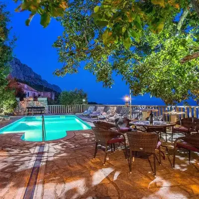Beach Front Home In Jesenice