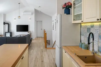 Kuhinja ili čajna kuhinja u objektu VILLA B2B with heated pool and panoramic sea views