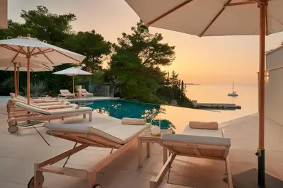 Bazen u objektu Beautiful Villa Crystalsea 2 with a pool in Hvar ili u blizini