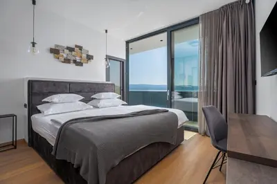 Krevet ili kreveti u jedinici u objektu Luxury Omis Villa Sunset Paradise 5 Bedrooms Breathtaking Views