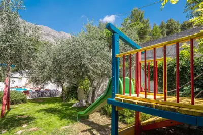 Pogled na planine ili pogled na planine iz apartmana
