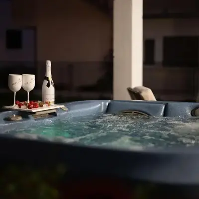 Strelitzia apartment Split with jacuzzi