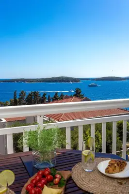 Hrana u apartmanu ili u blizini