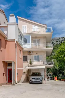 Zgrada u kojoj se nalazi apartman