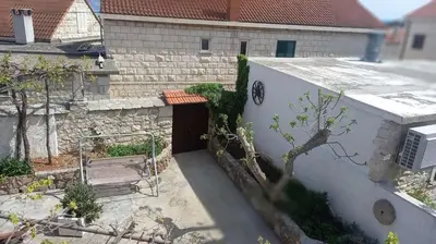 Zgrada u kojoj se nalazi apartman