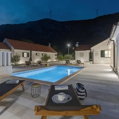 Villa Smokva and Višnja - Resort Moja Stina