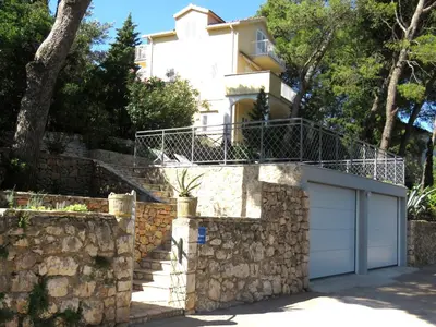 Zgrada u kojoj se nalazi apartman
