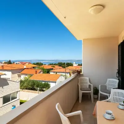 2 Bedroom Beautiful Apartment In Supetar