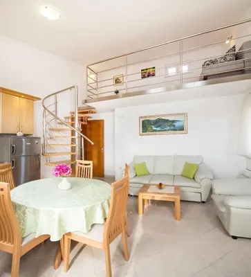 Kuhinja ili čajna kuhinja u objektu Apartments Leon