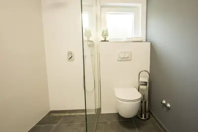 Kupaonica u objektu Villa With Beautiful View, Modern Furnishing & Pool