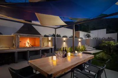 Tlocrt objekta Luxury Villa Cosmopolitan with Pool