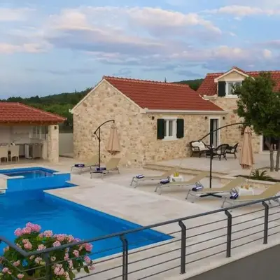 Seaside family friendly house with a swimming pool Supetar