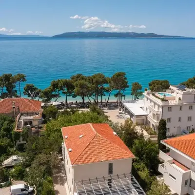 Beachfront Apartments Makarska
