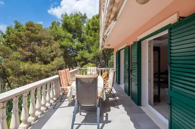 Balkon ili terasa u objektu Villa Eden - Private Beachfront House with Pool