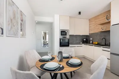 Kuhinja ili čajna kuhinja u objektu EA Luxury Apartment with sea view